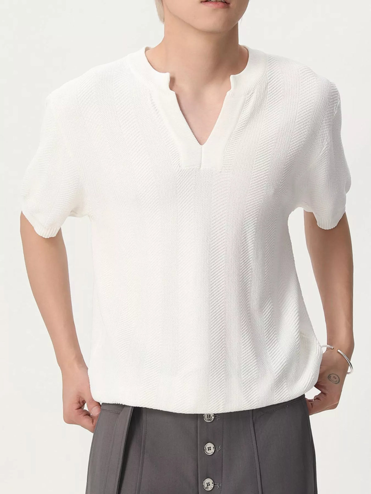 Men's Notched Short Sleeve Knit Top - Lilixa.store