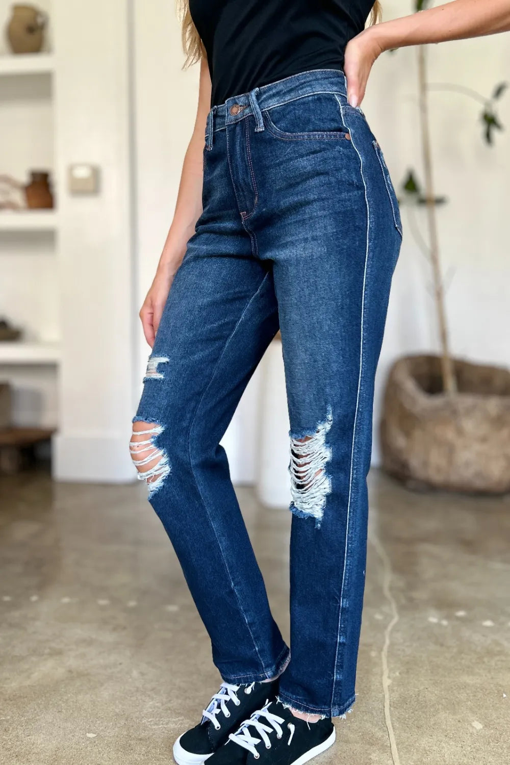 Judy Blue Full Size High Waist Rigid Magic Heavy Destroy Straight Jeans - Lilixa.store