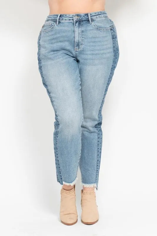 Judy Blue Full Size Vintage Wash Side Panel Detail with Fray Hem Slim Plus Size - Lilixa.store