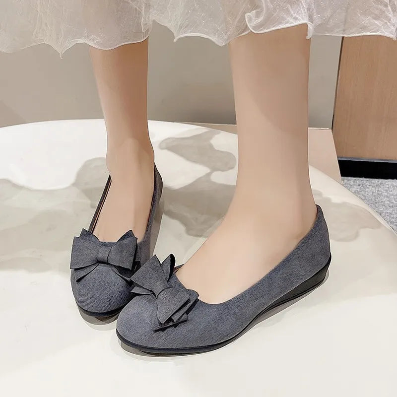 Bow Point Toe Low Heel Slip-Ons in Dark Gray
