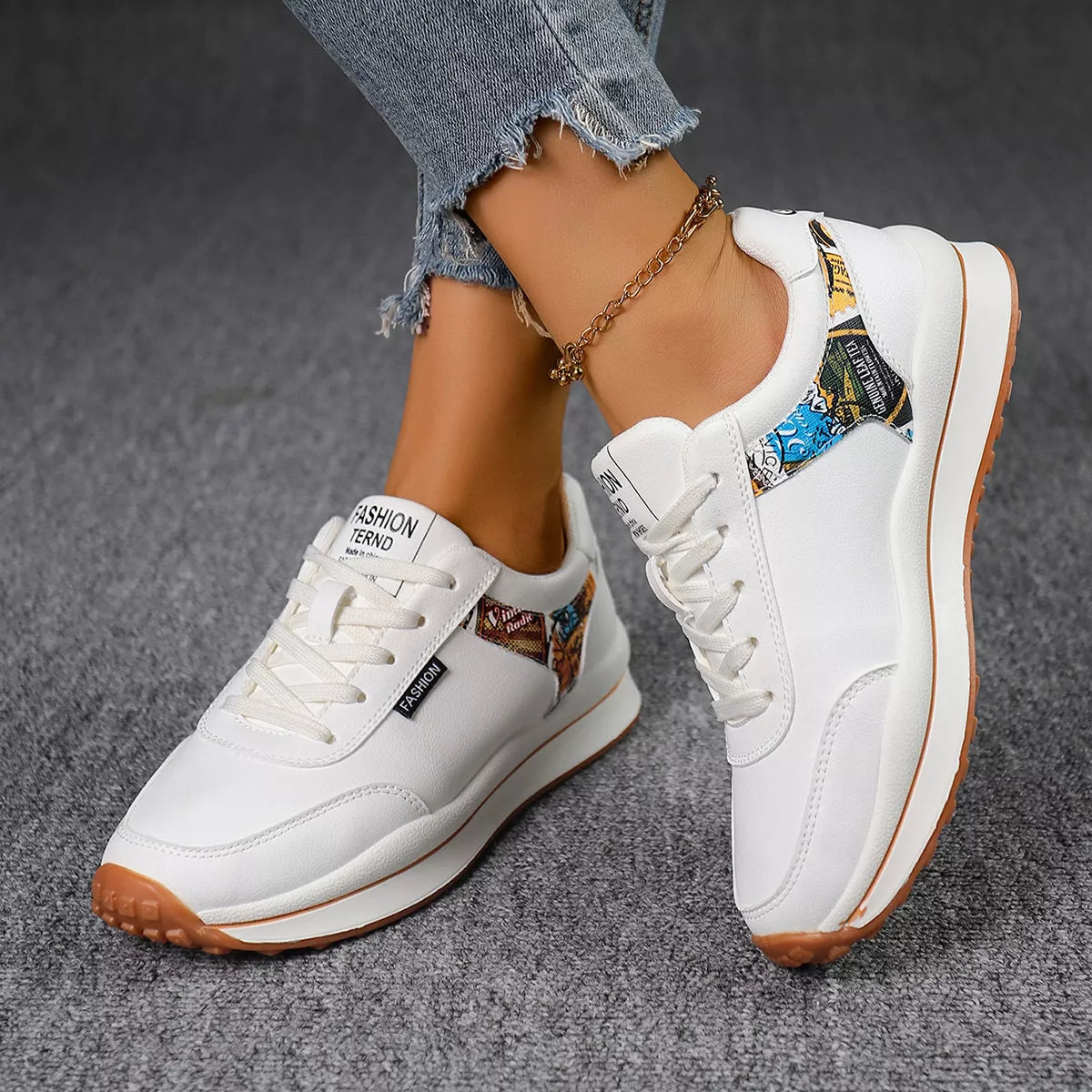 Round Toe Lace Up Sneakers - Lilixa.store