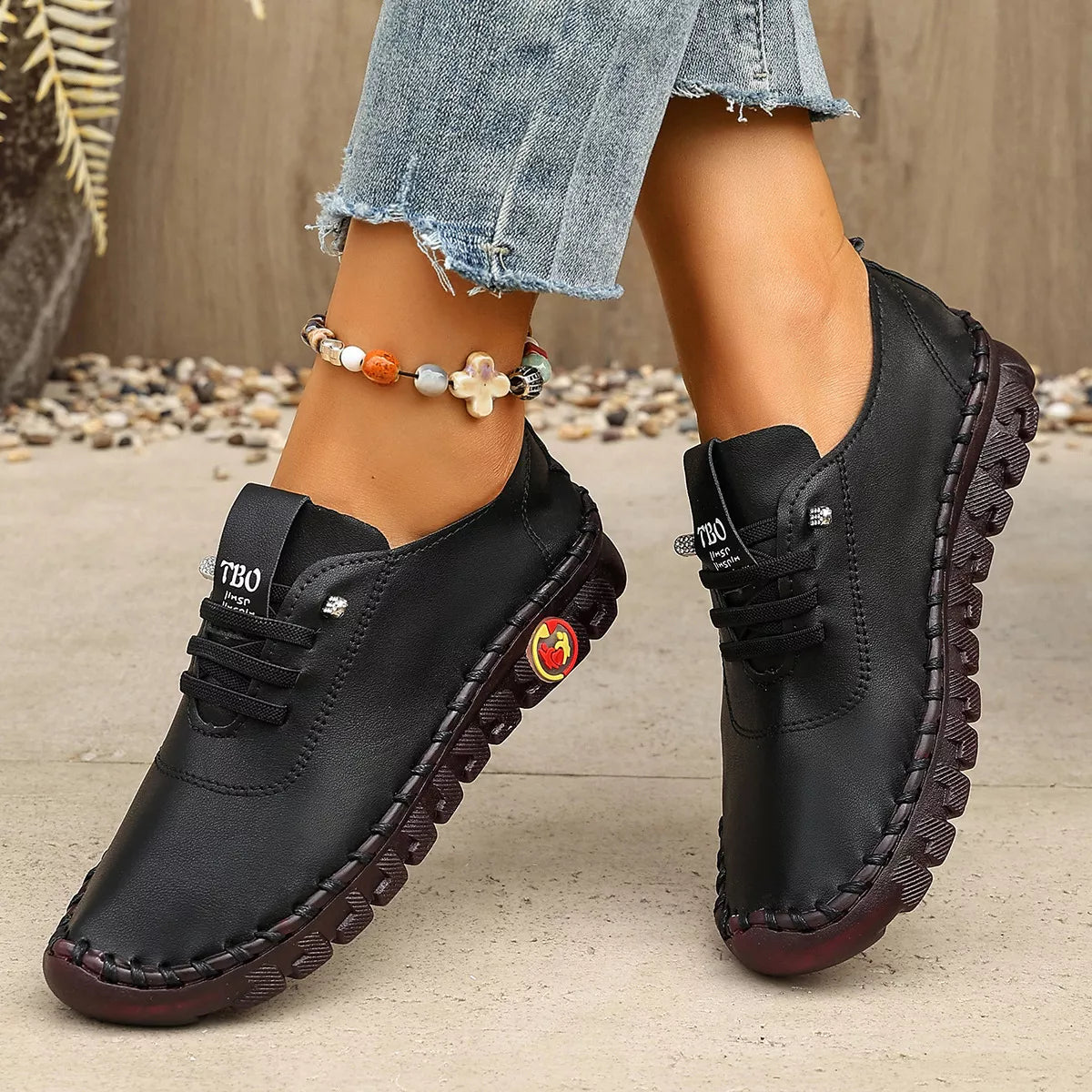 Round Toe Lace Up Sneakers - Lilixa.store