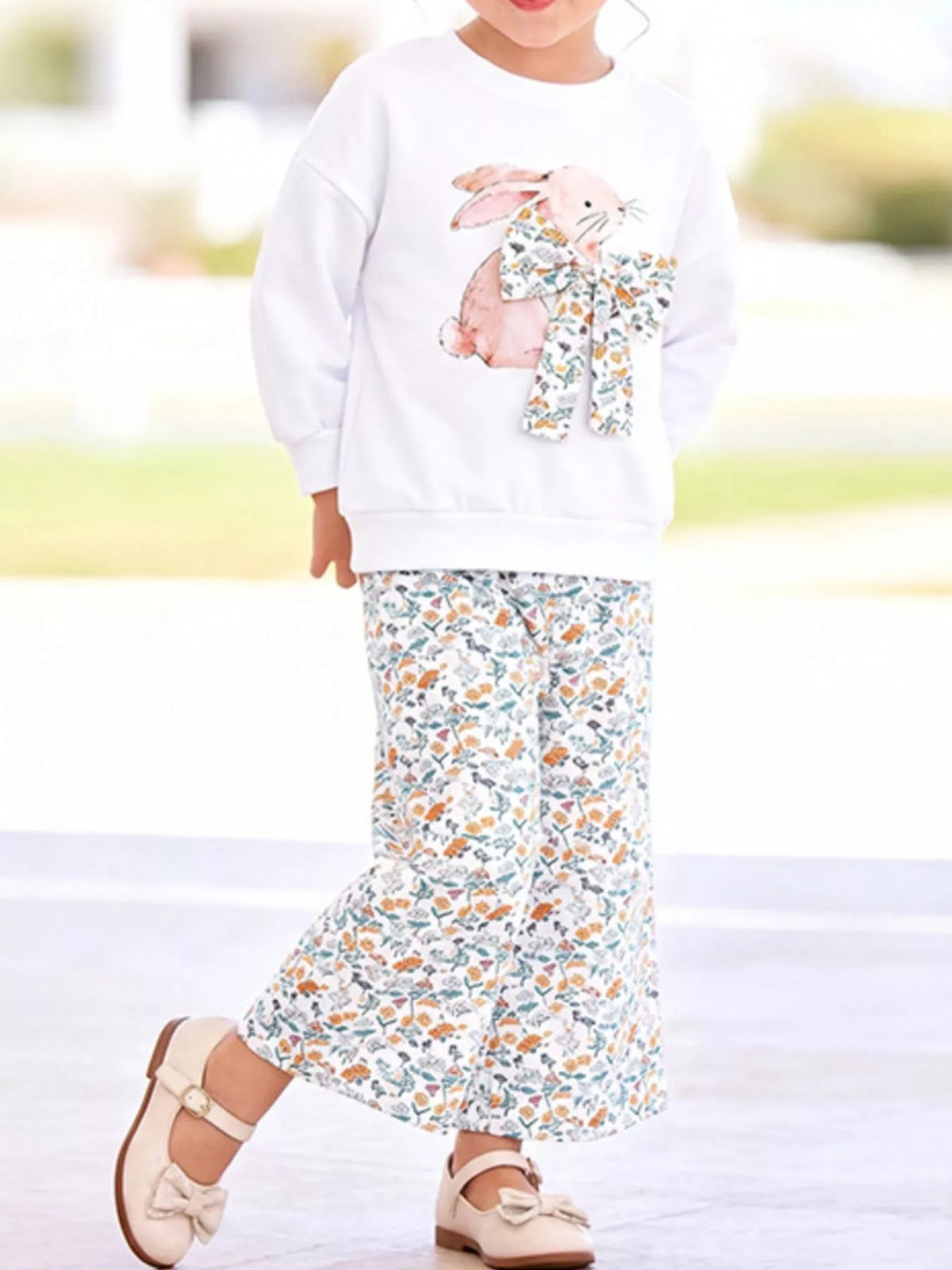 Children's Bunny Graphic Sweatshirt and Floral Wide-Leg Pant Set in White, view 3