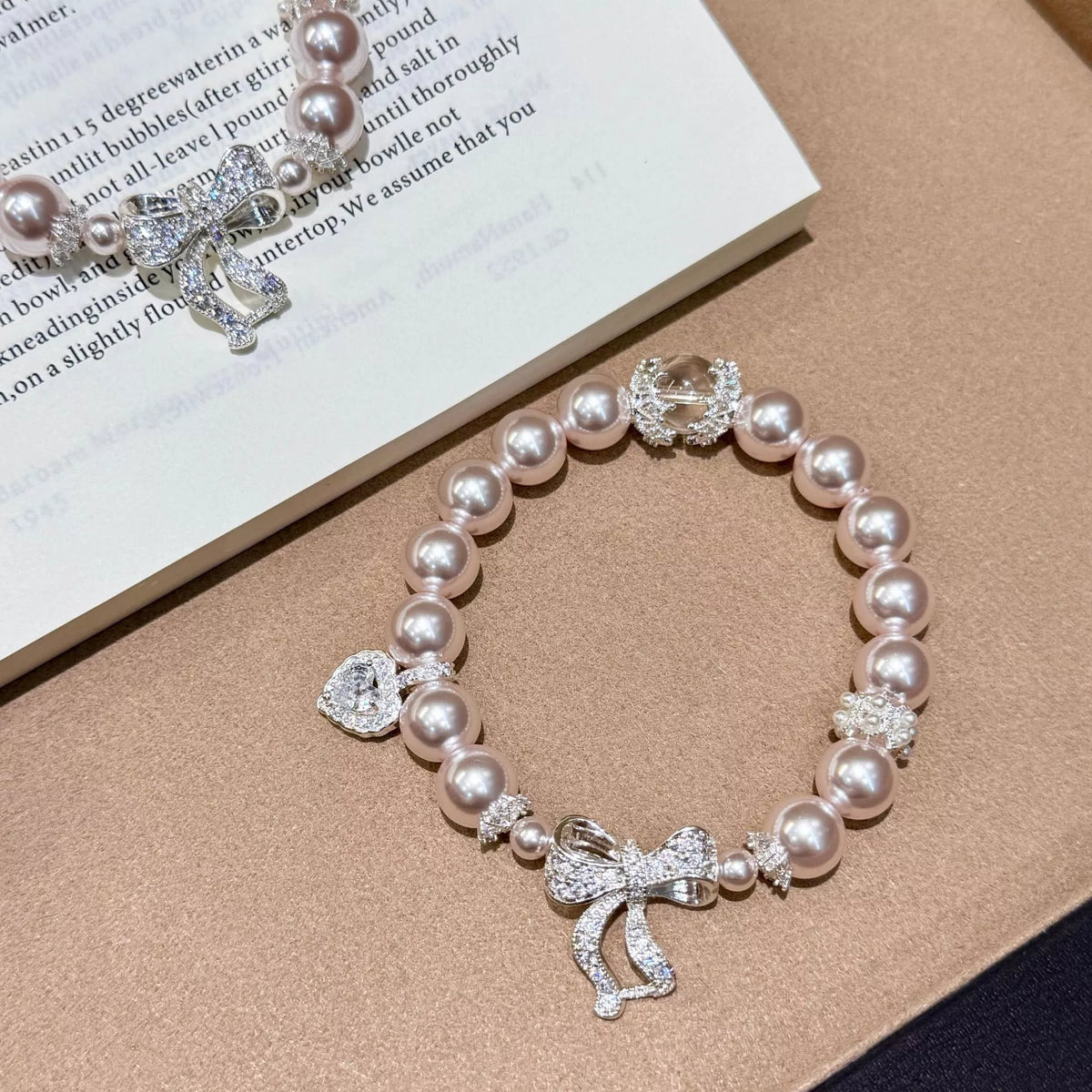 Pearl Bracelet with Bow Charm - Lilixa.store