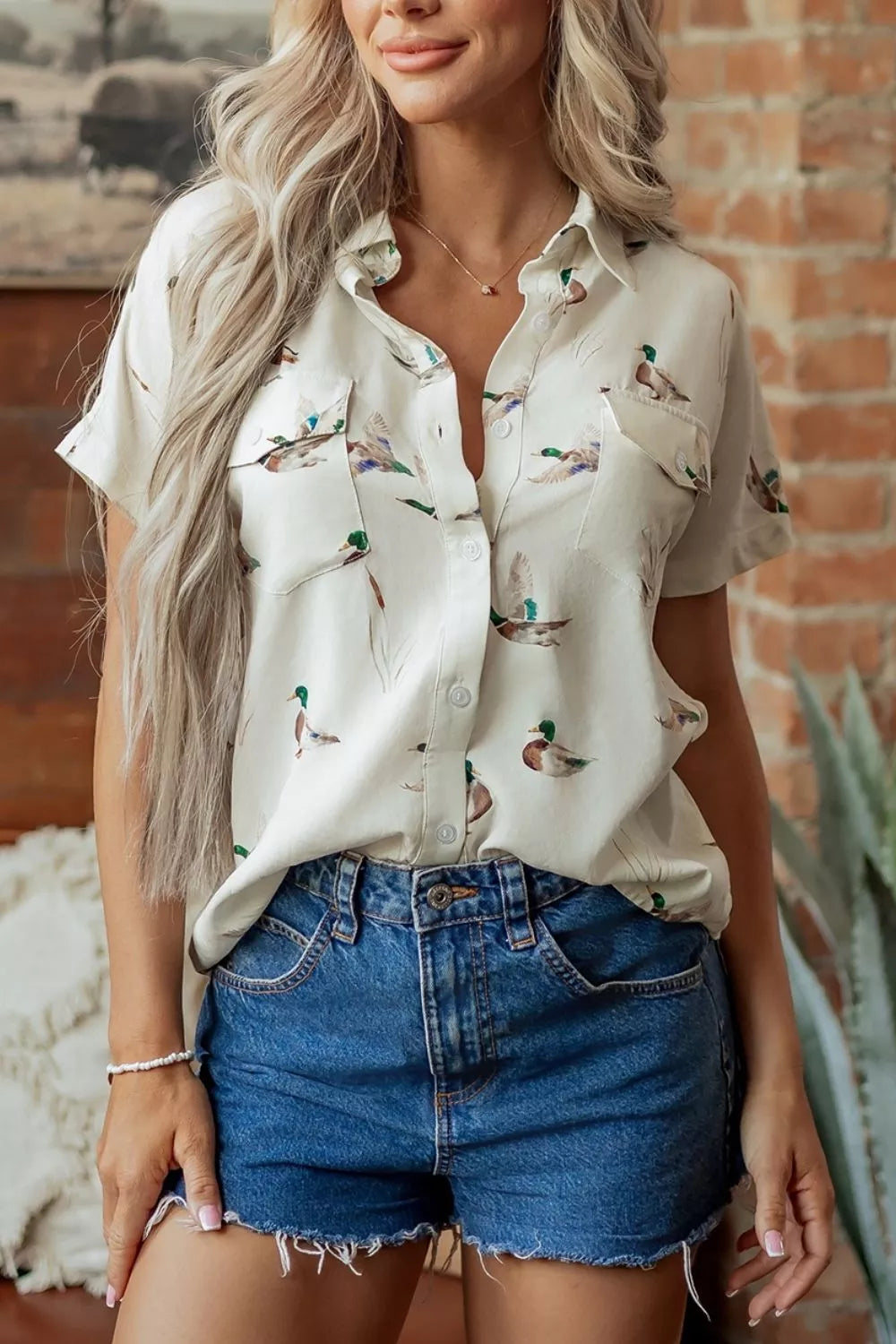Mallard Printed Button Flap Pocket Short Sleeve Shirt in White