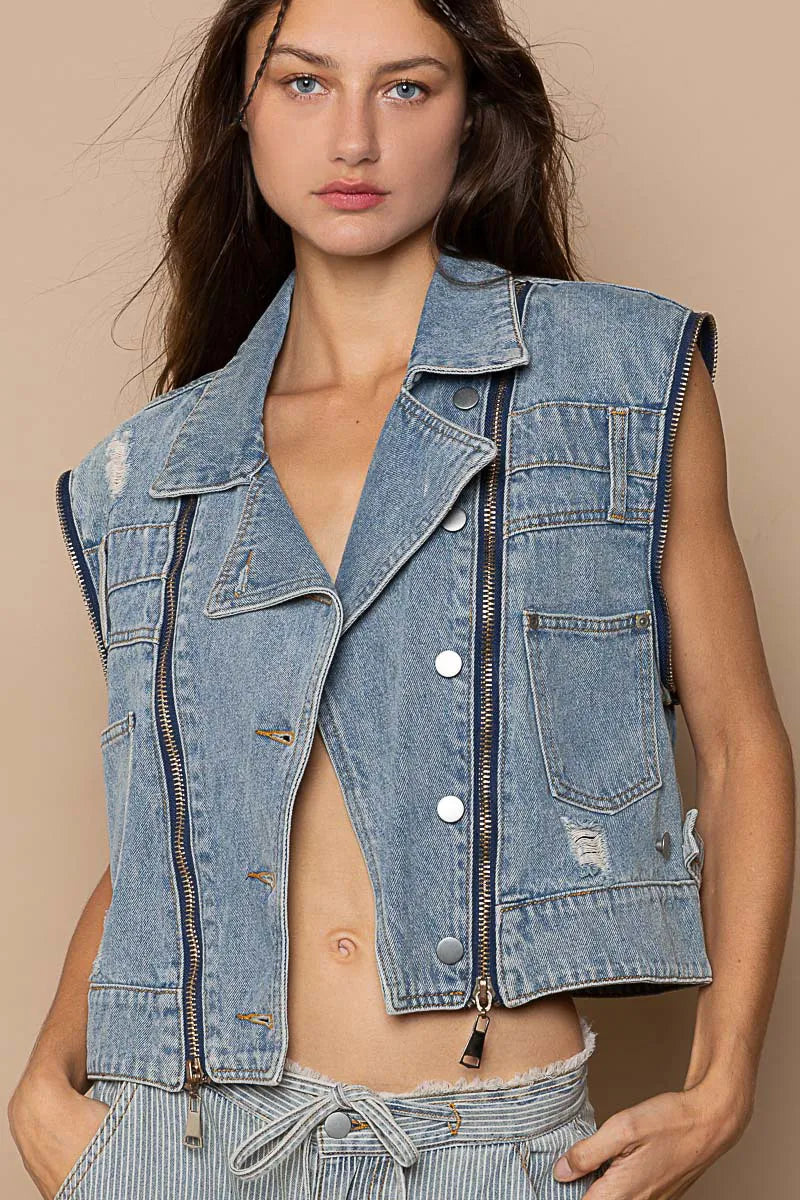 POL Cropped Denim Jacket with Functional Zipper Detail in Dusty Blue, view 4