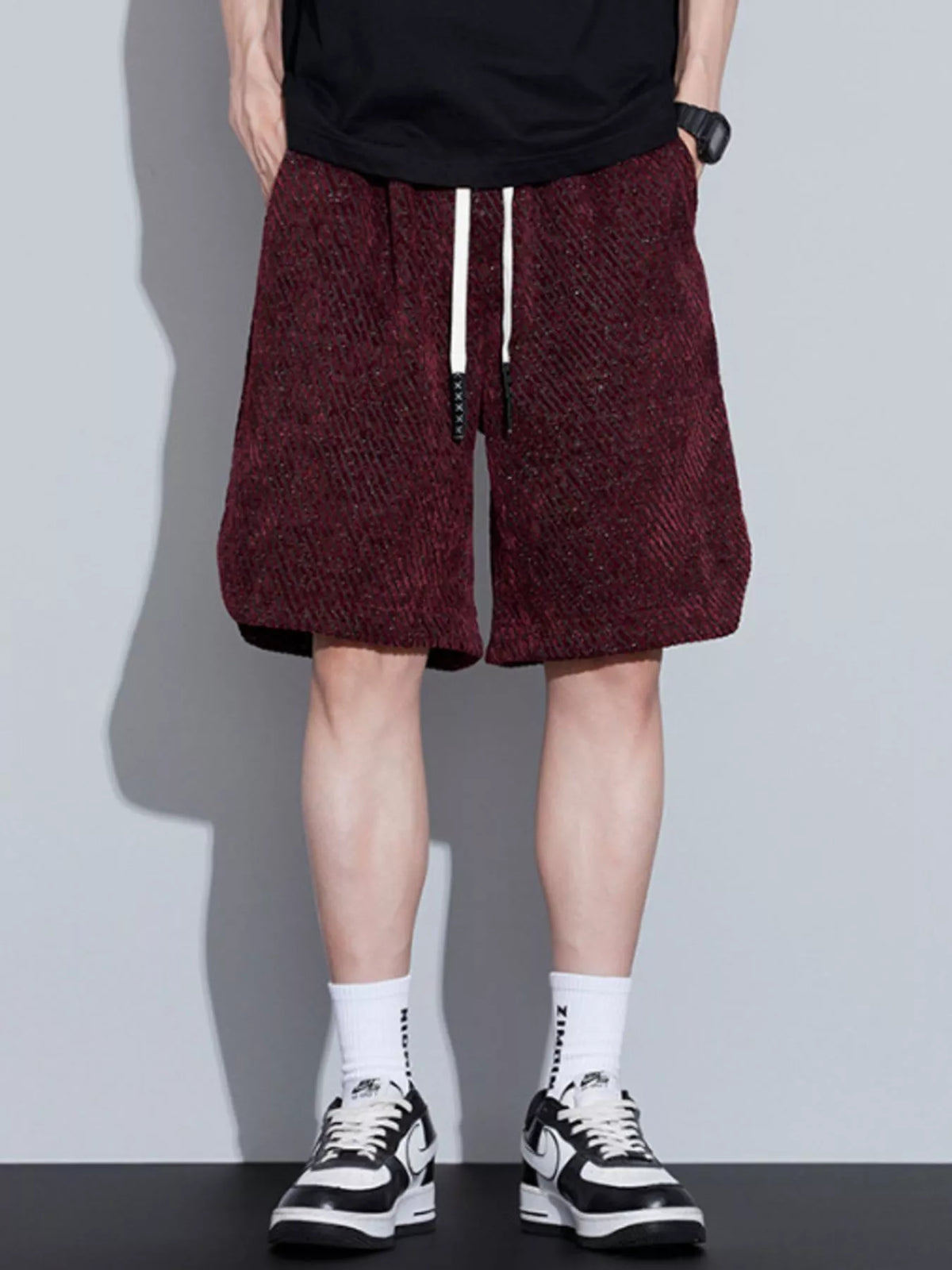 Men's Plus Size Drawstring Loose Fit Shorts in Burgundy