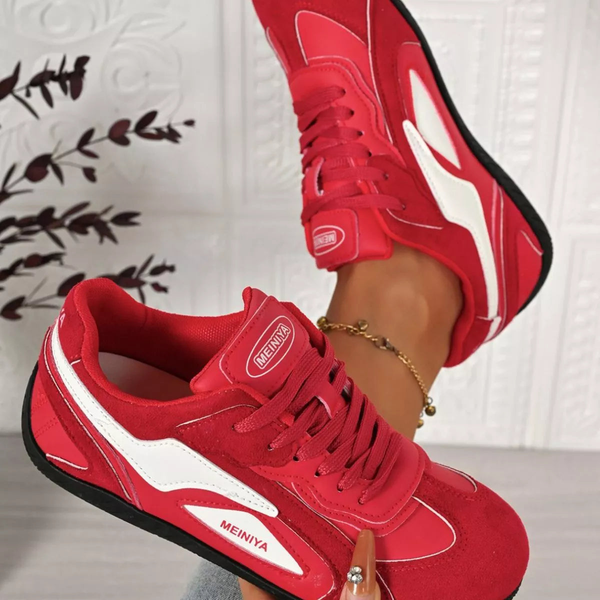 Round Toe Lace Up Sneakers - Lilixa.store