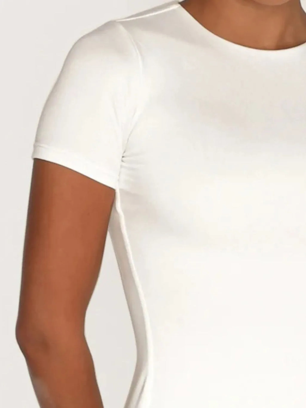 Round Neck Short Sleeve Swim Top - Lilixa.store