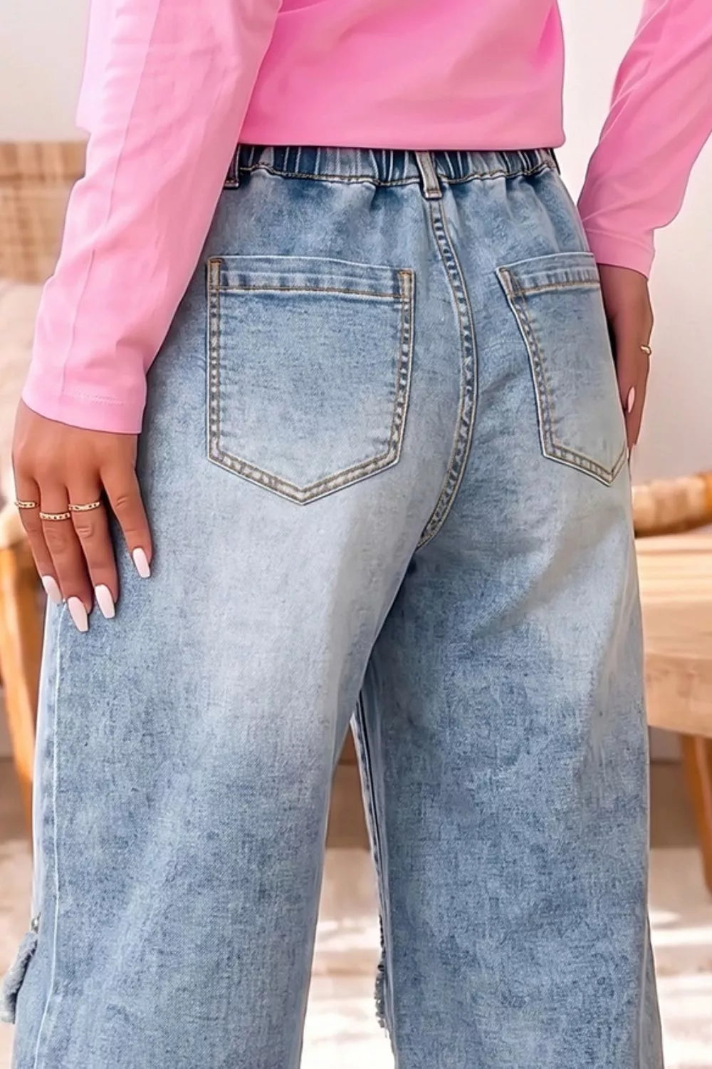 Studded Detail Wide-Leg Jeans