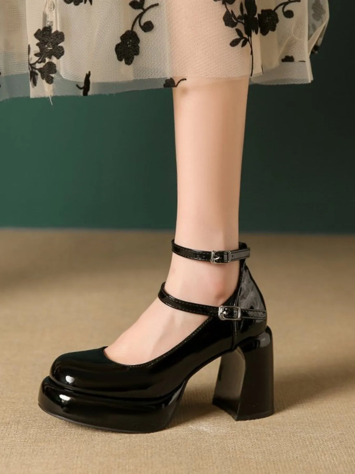 Patent Leather Mary Jane Platform Pumps - Lilixa.store