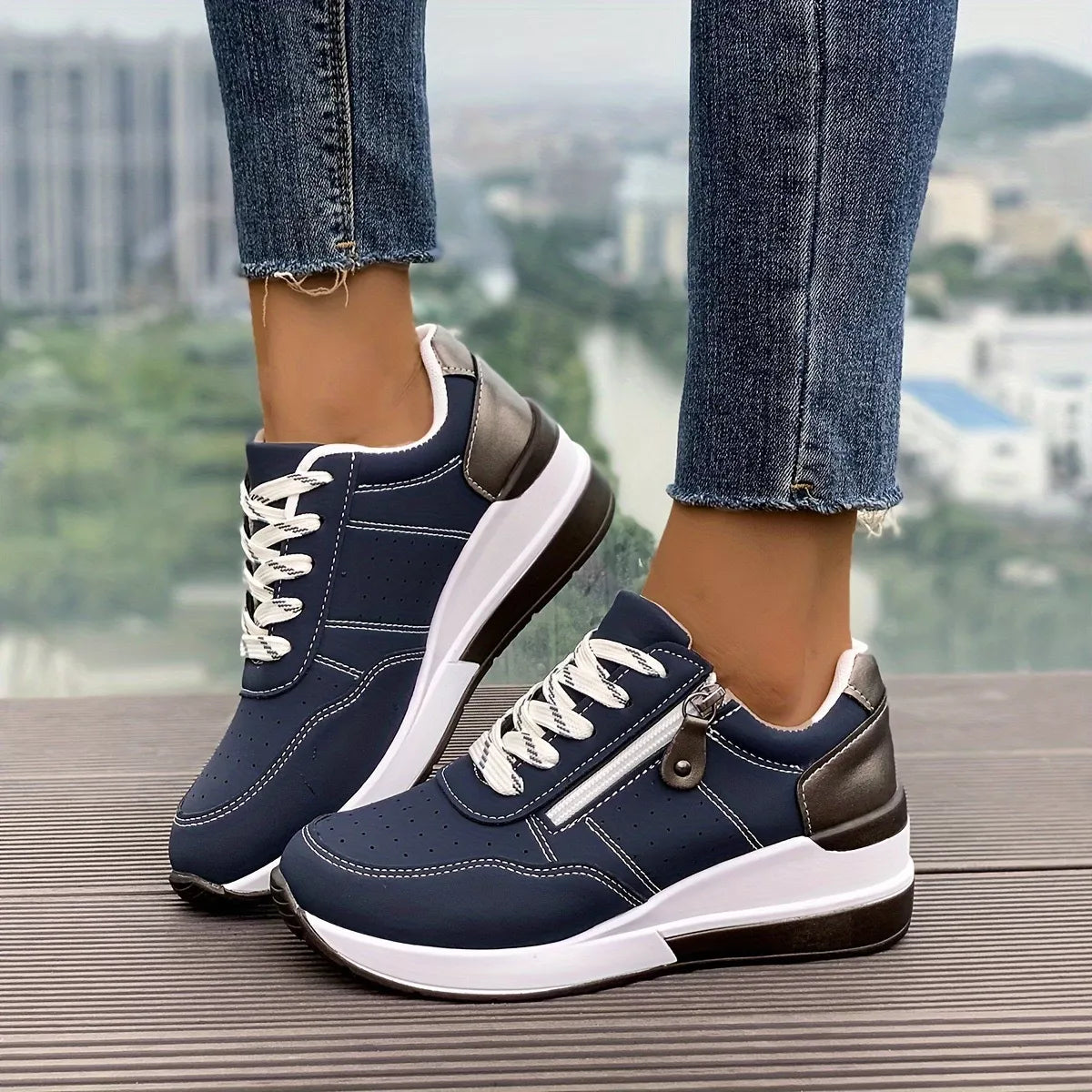 Round Toe Lace Up Sneakers - Lilixa.store