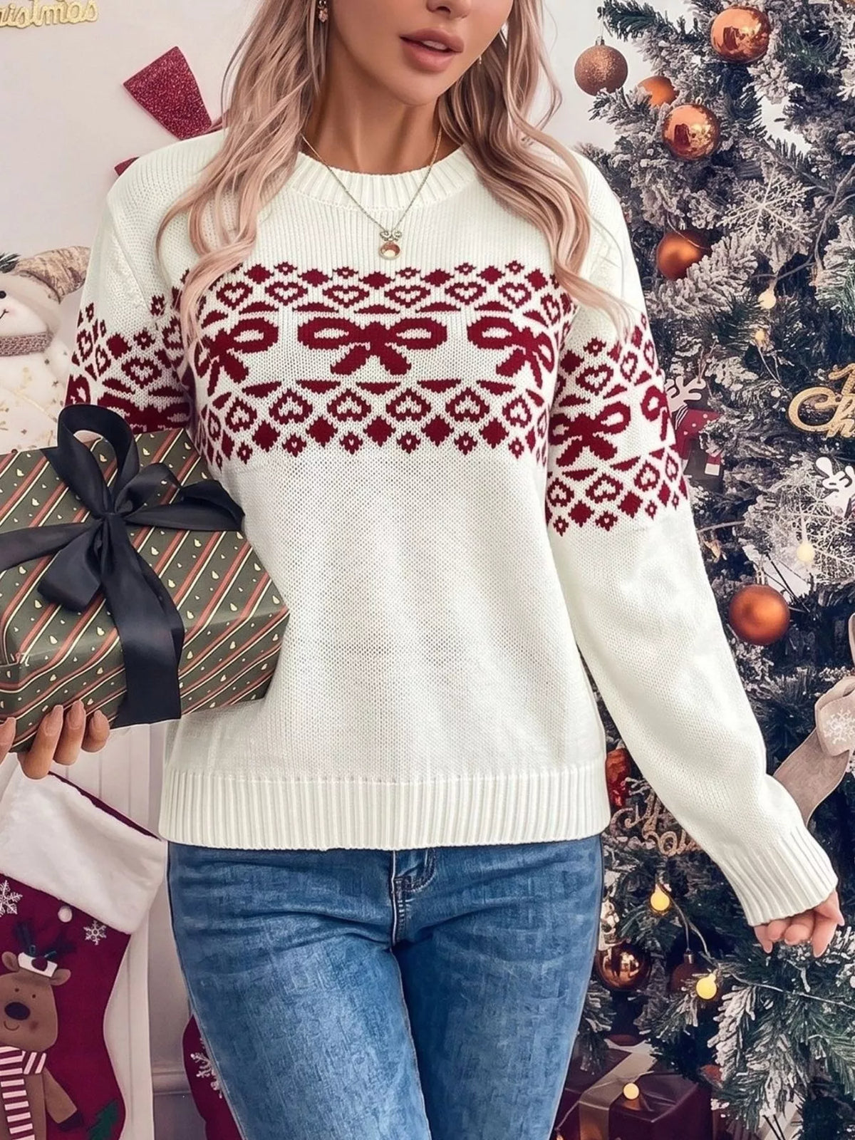 Bow Pattern Long Sleeve Christmas Sweater