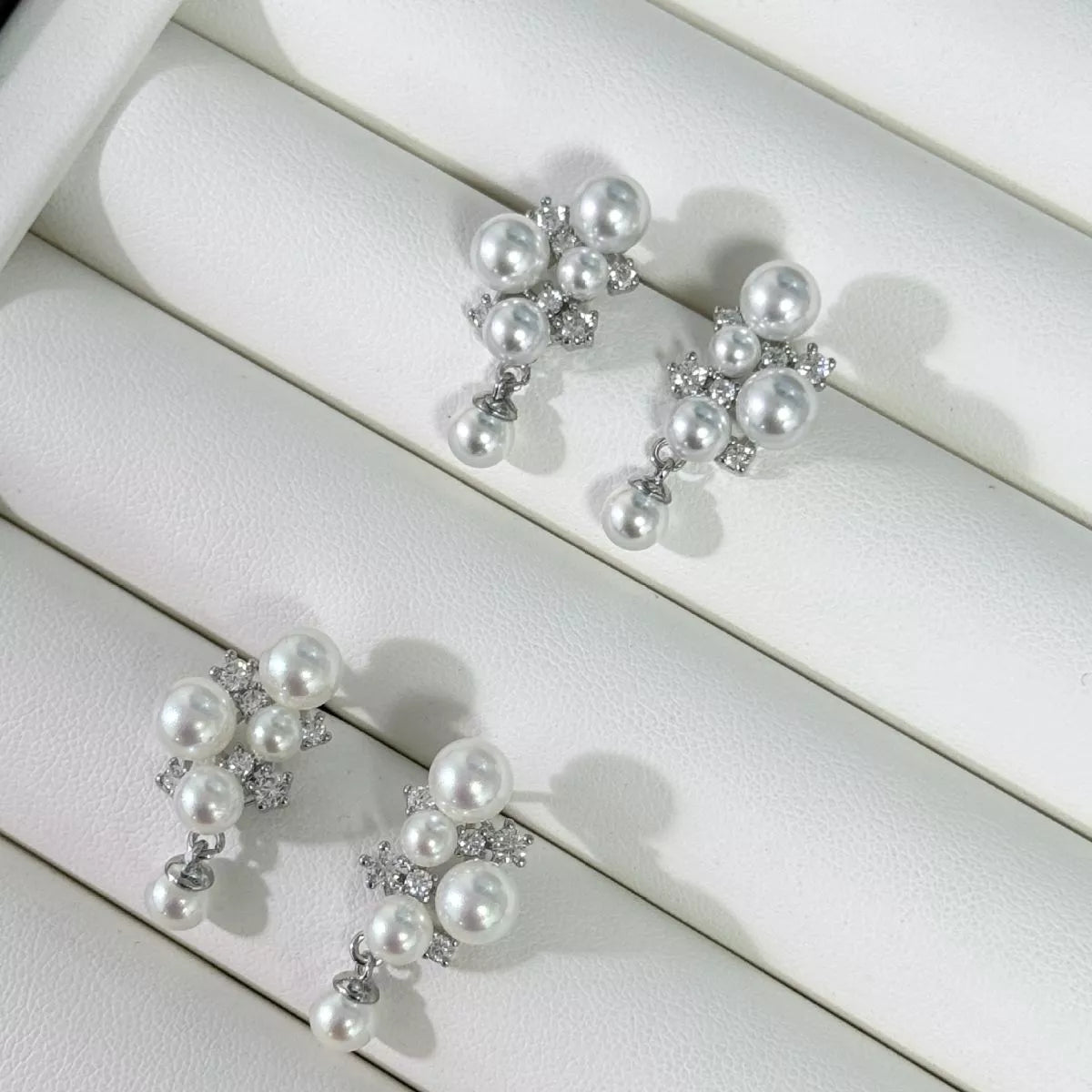 Pearl Cluster Earrings - Lilixa.store