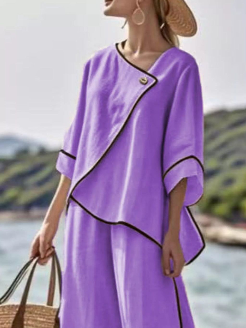 Full Size Contrast Trim Top and Wide Leg Pants Set Plus Size - Lilixa.store