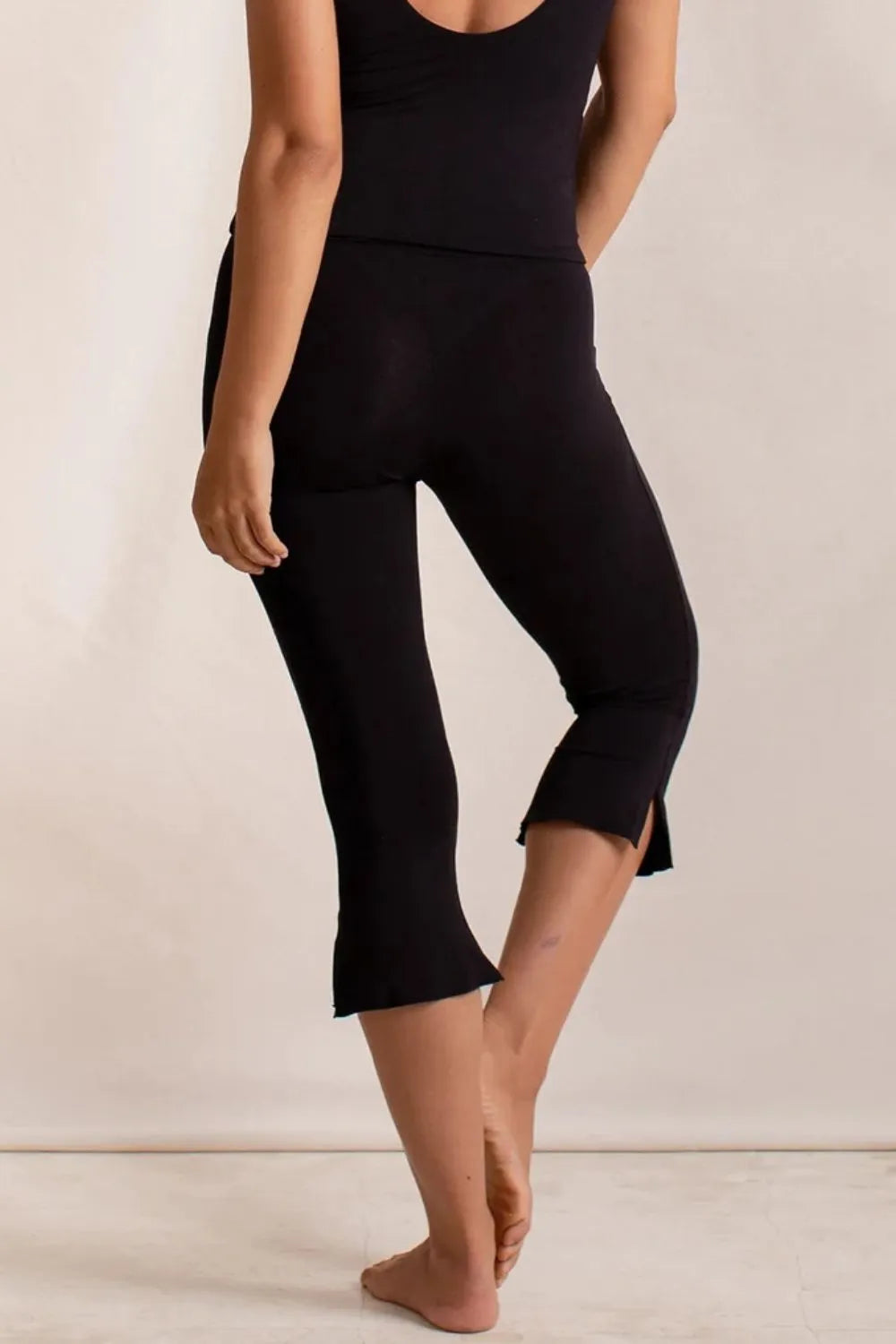 Side Slit Capris Leggings - Lilixa.store