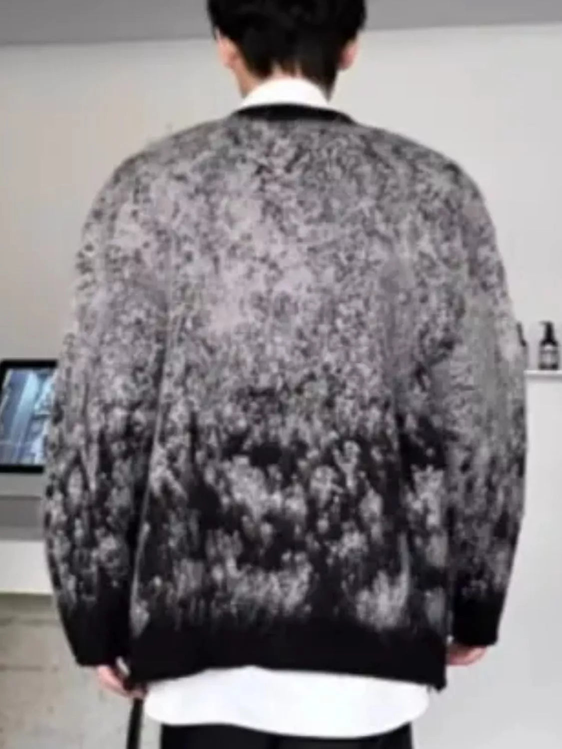 Men's Gradient Long Sleeve Cardigan in Black, view 4