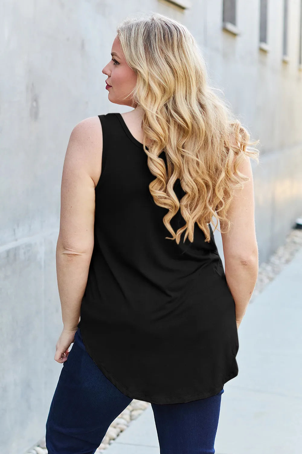 Basic Bae Full Size Round Neck Curved Hem Tank - Lilixa.store