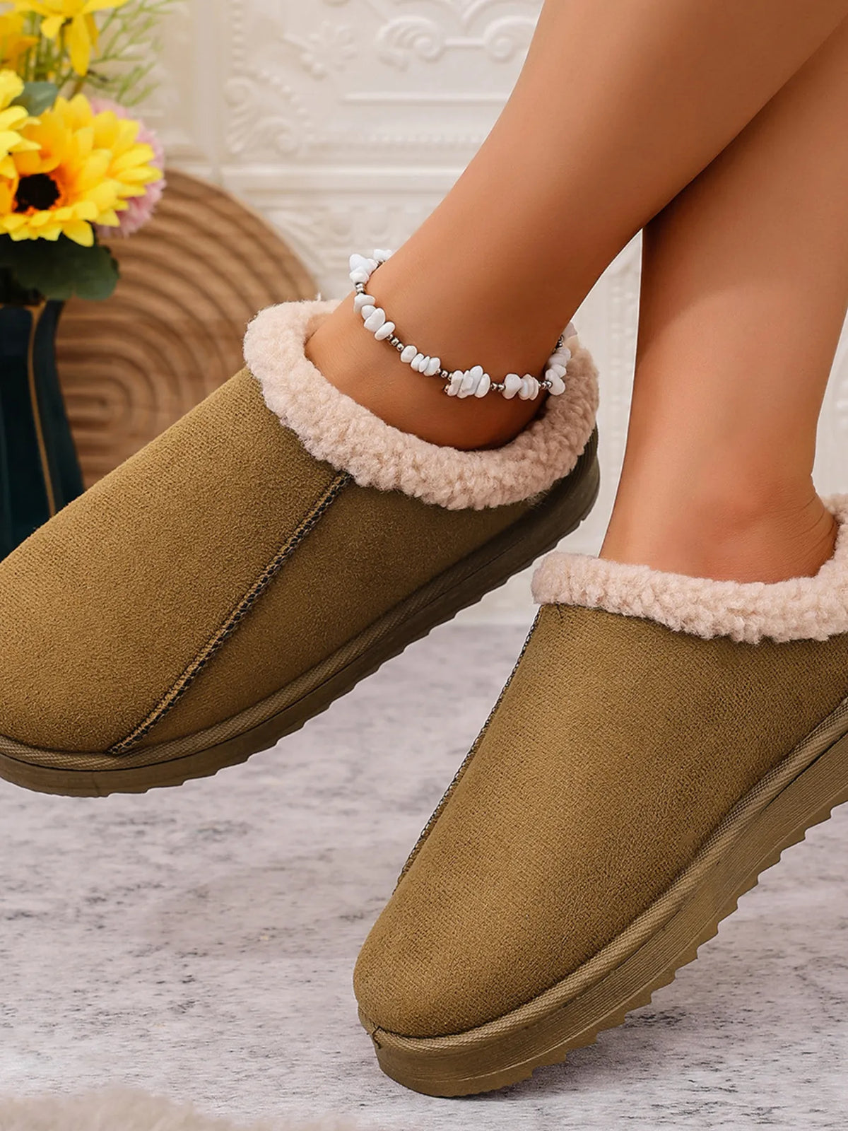 Cozy Faux Fur Lined Slippers - Lilixa.store