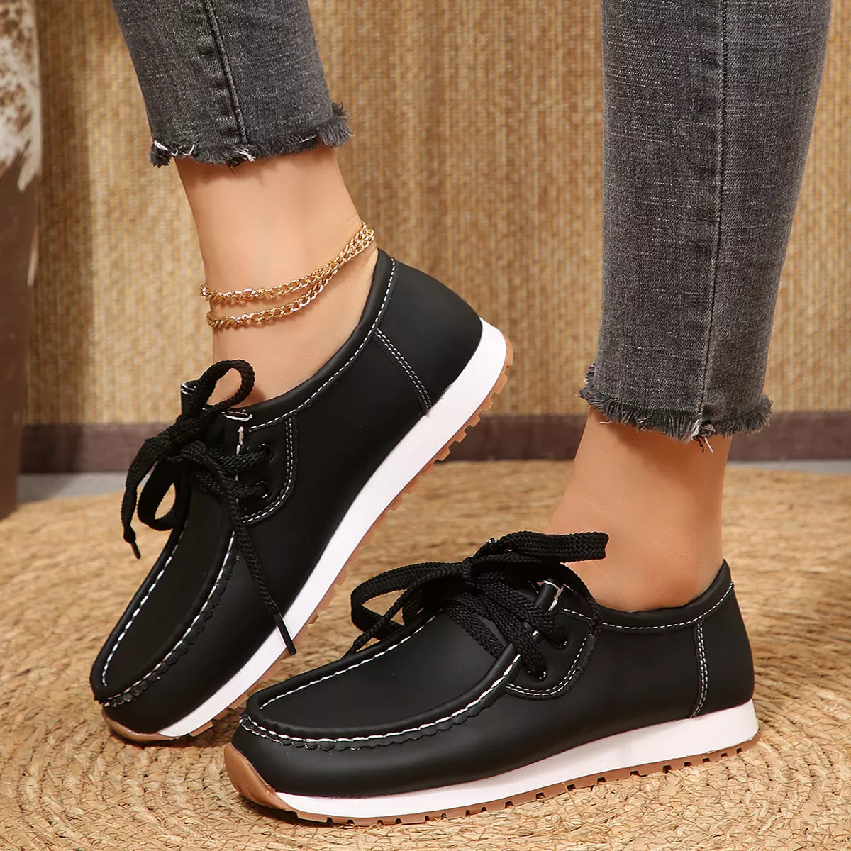 Round Toe Lace Up Sneakers - Lilixa.store