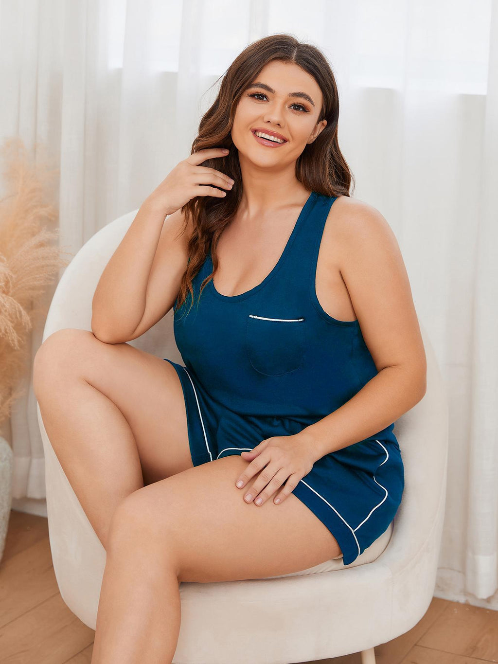 Plus Size Contrast Piping Racerback Tank and Shorts Lounge Set - Lilixa.store