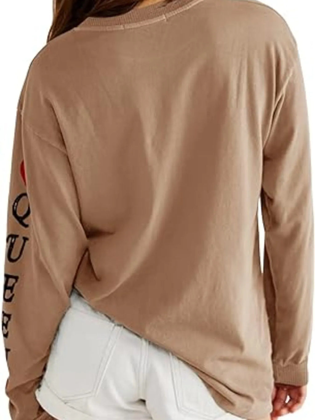 Queen of Hearts Playing Card Graphic Round Neck Sweatshirt - Lilixa.store