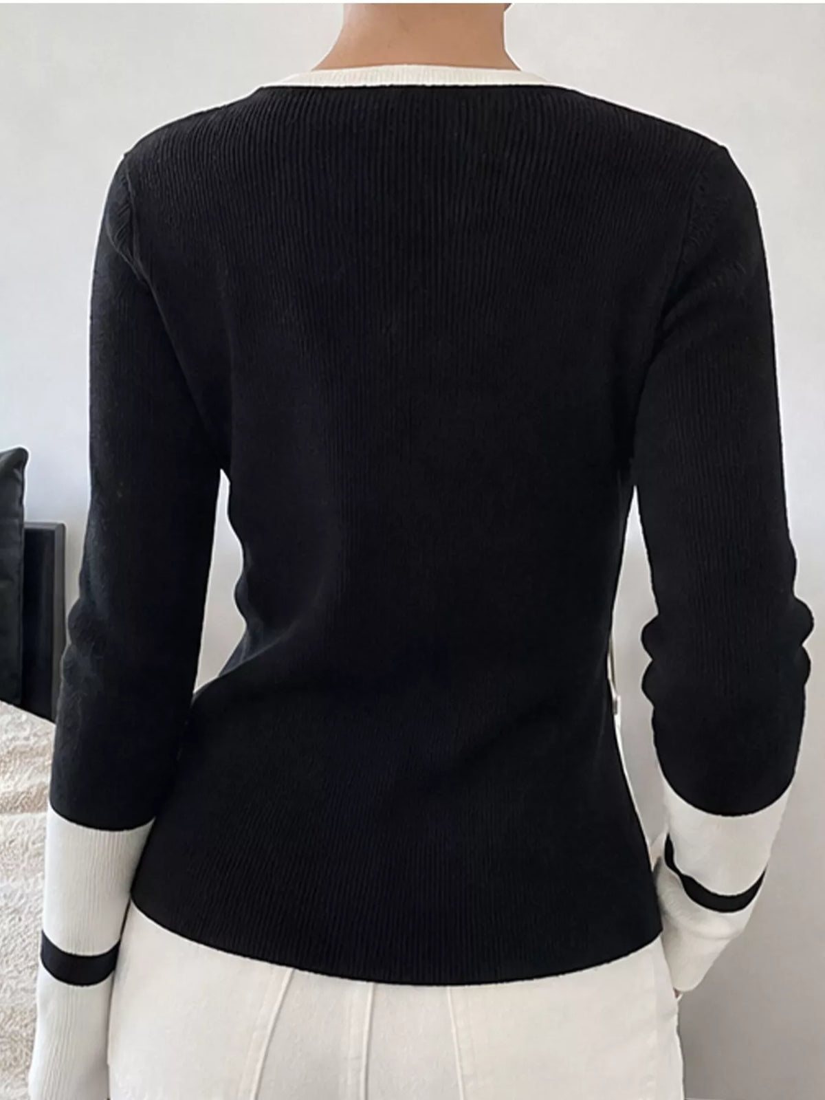 Side Slit Contrast Trim Sweater