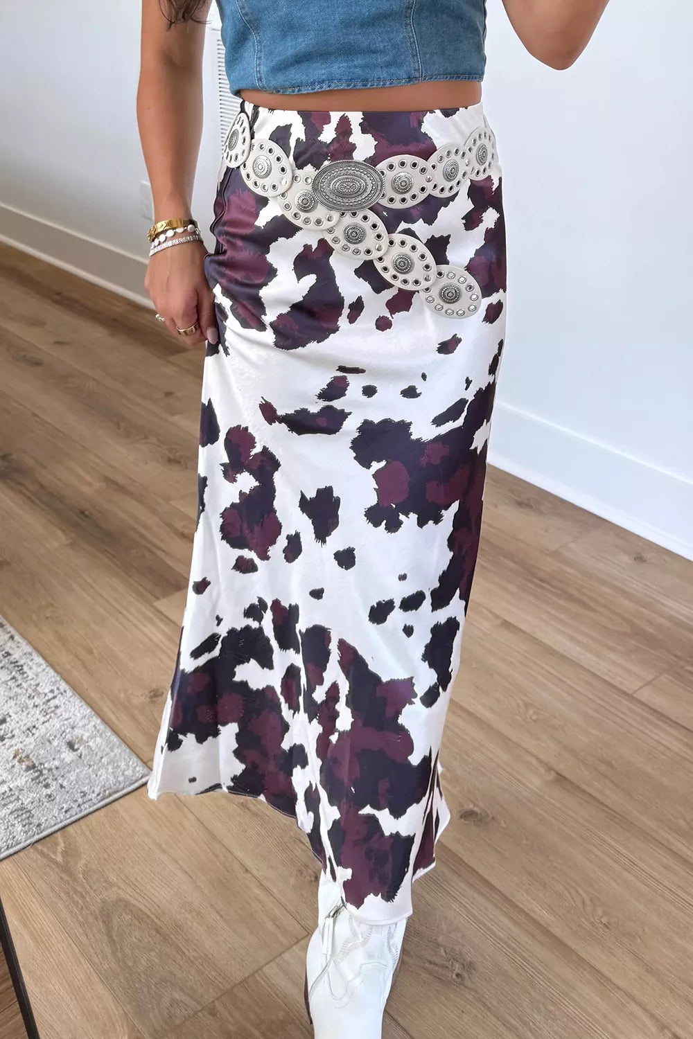 Abstract Print Western Long Metal Zip-Up Waist Daily Wear Skirt in Coffee Brown, view 3