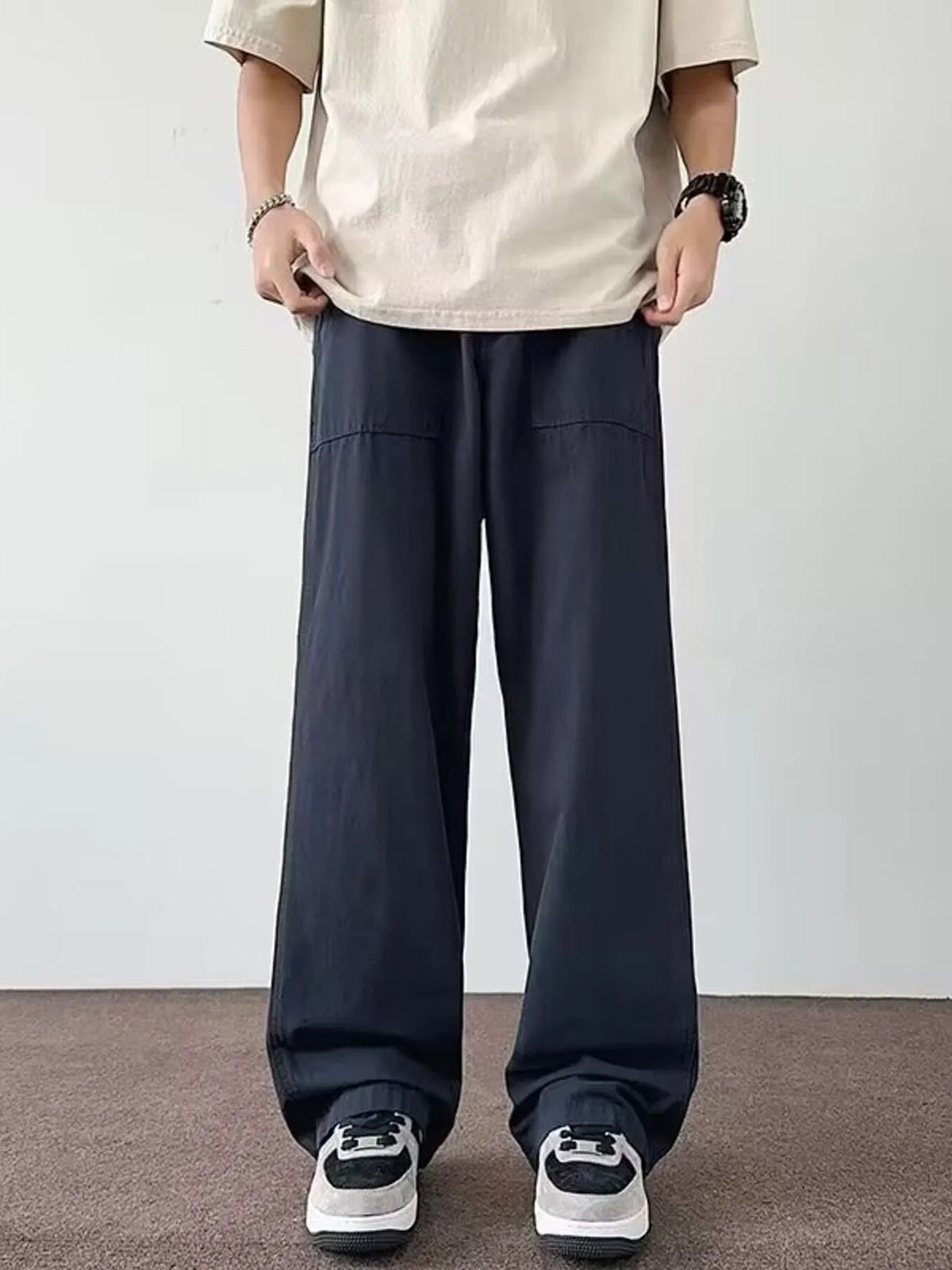 Men's Loose Fit Cargo Pants in Navy Blue