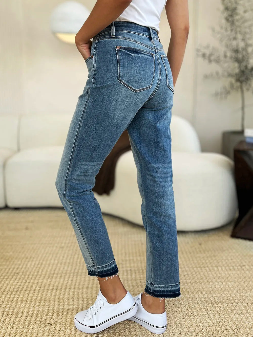Judy Blue Full Size Mid Rise Rigid Magic Release Hem Jeans - Lilixa.store