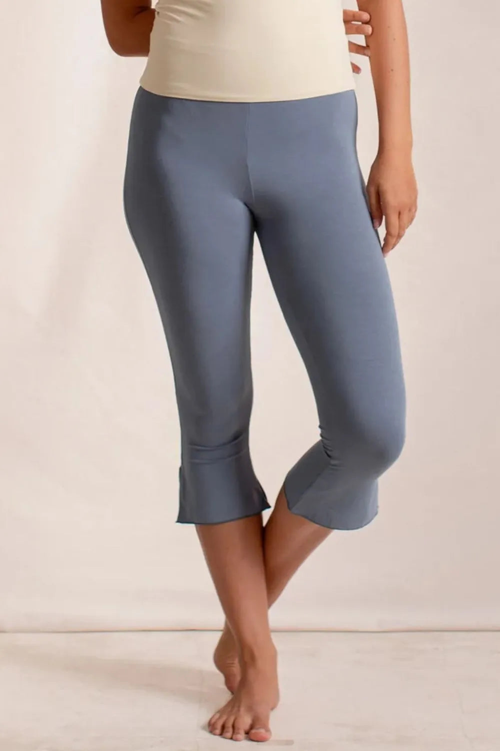 Side Slit Capris Leggings - Lilixa.store