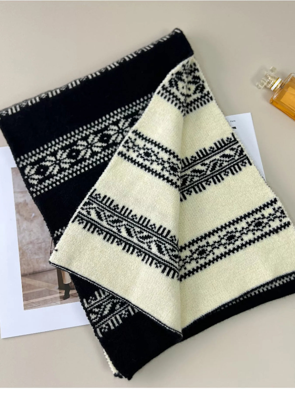 Winter Snowflake Pattern Knitted Scarf - Lilixa.store