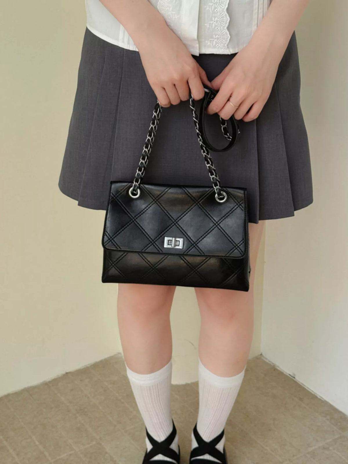 Quilted Chain Shoulder Bag - Lilixa.store
