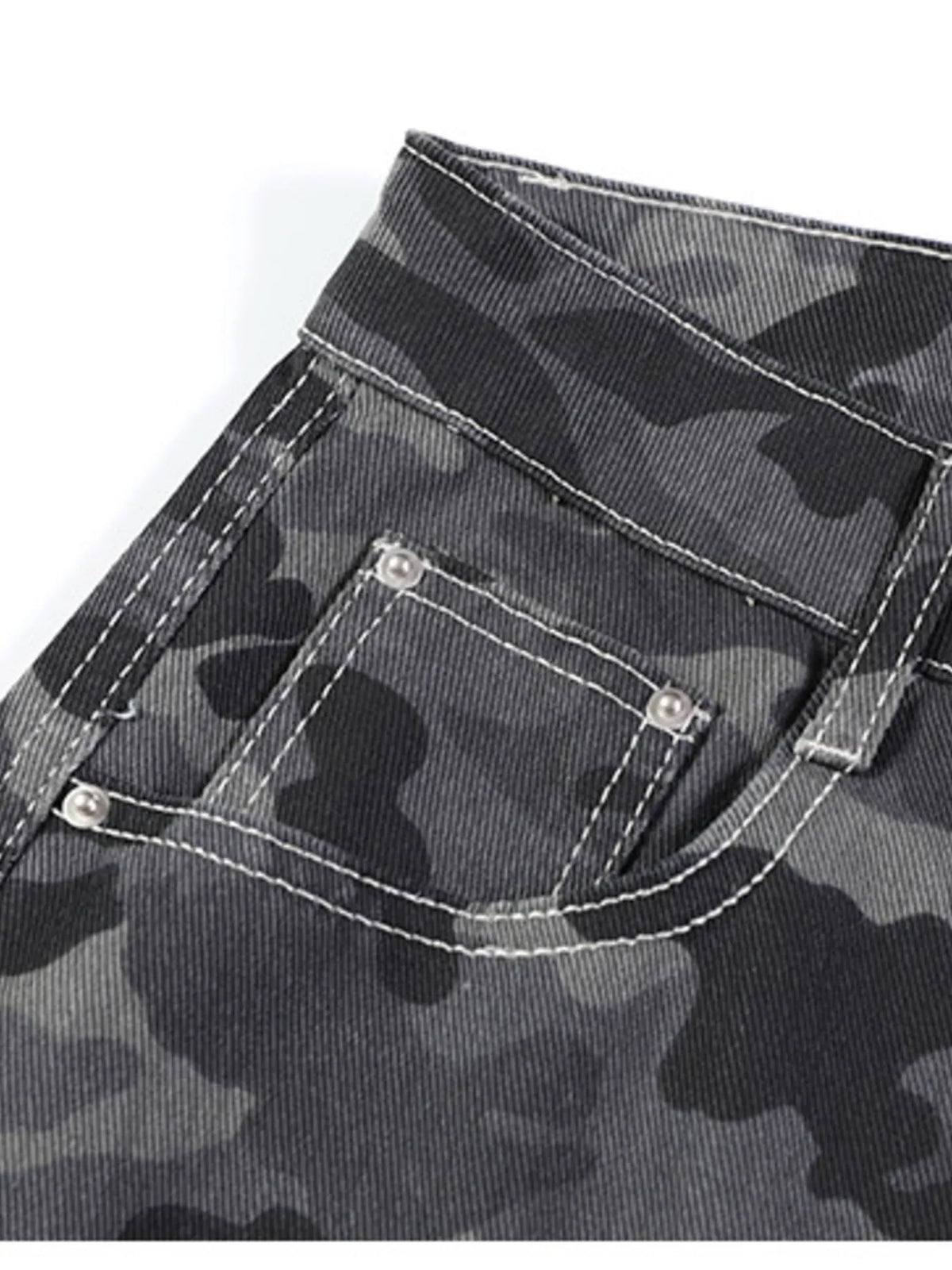 Men's Camo Wide-Leg Pants in Camouflage Color, view 5