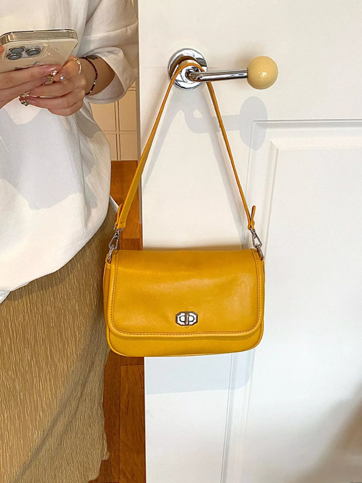Twist Lock Flap Shoulder Bag - Lilixa.store