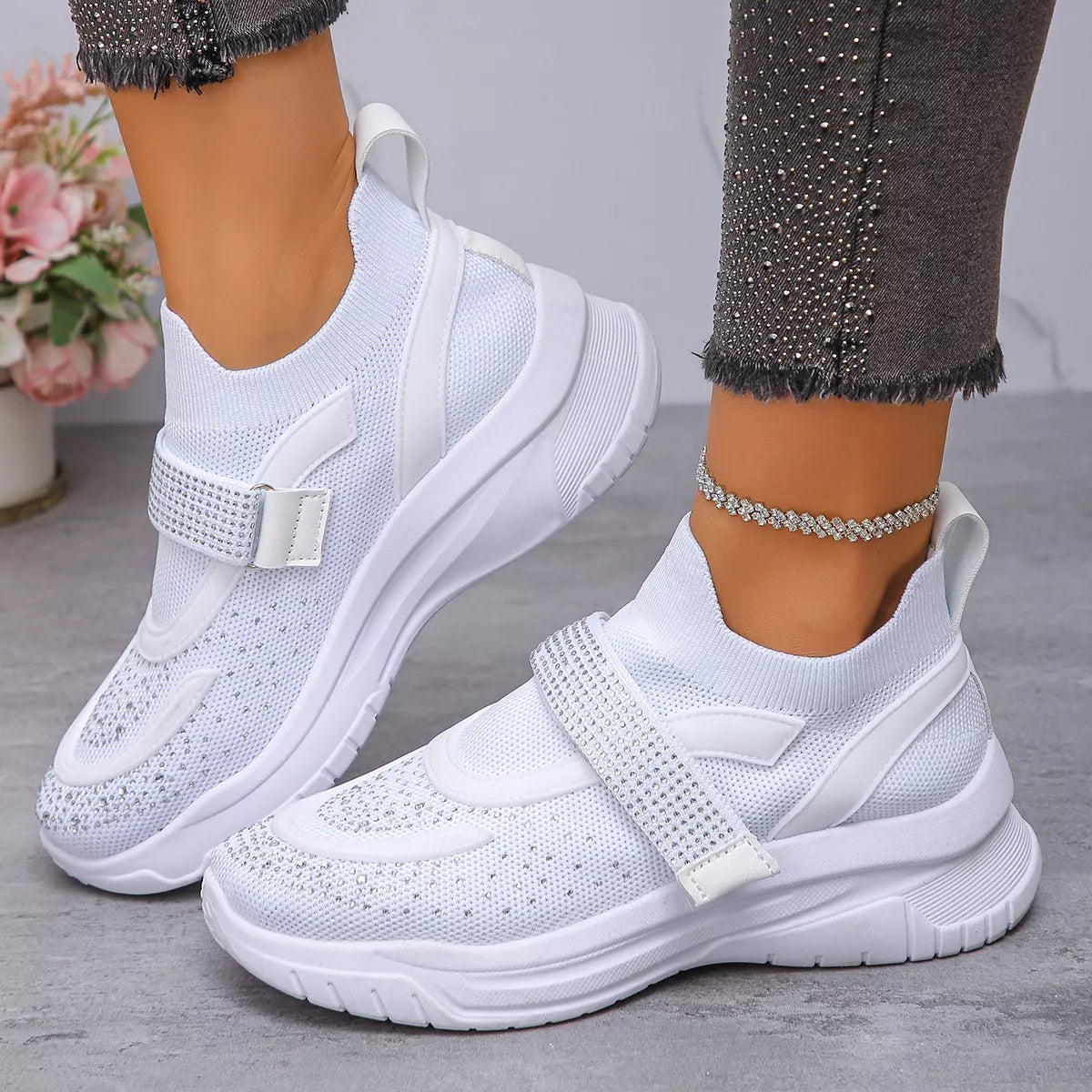 Round Toe Mesh Sneakers - Lilixa.store