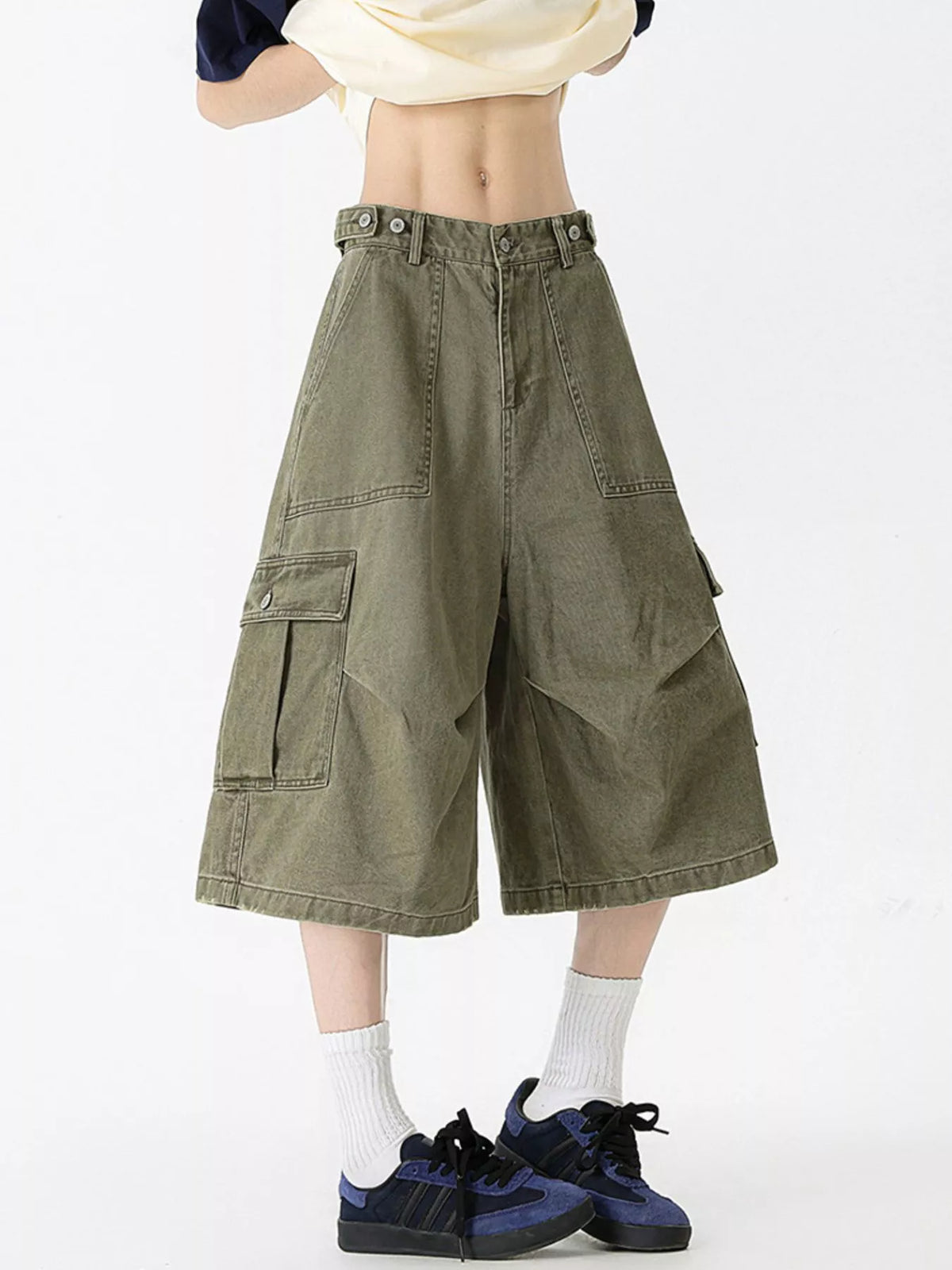 Men's Full Size Loose Fit Cargo Shorts Plus Size in Military Green