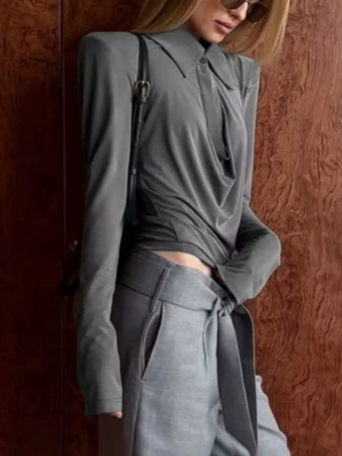 Long-Sleeve Slim-Fit T-Shirt with Cutout Detail - Lilixa.store