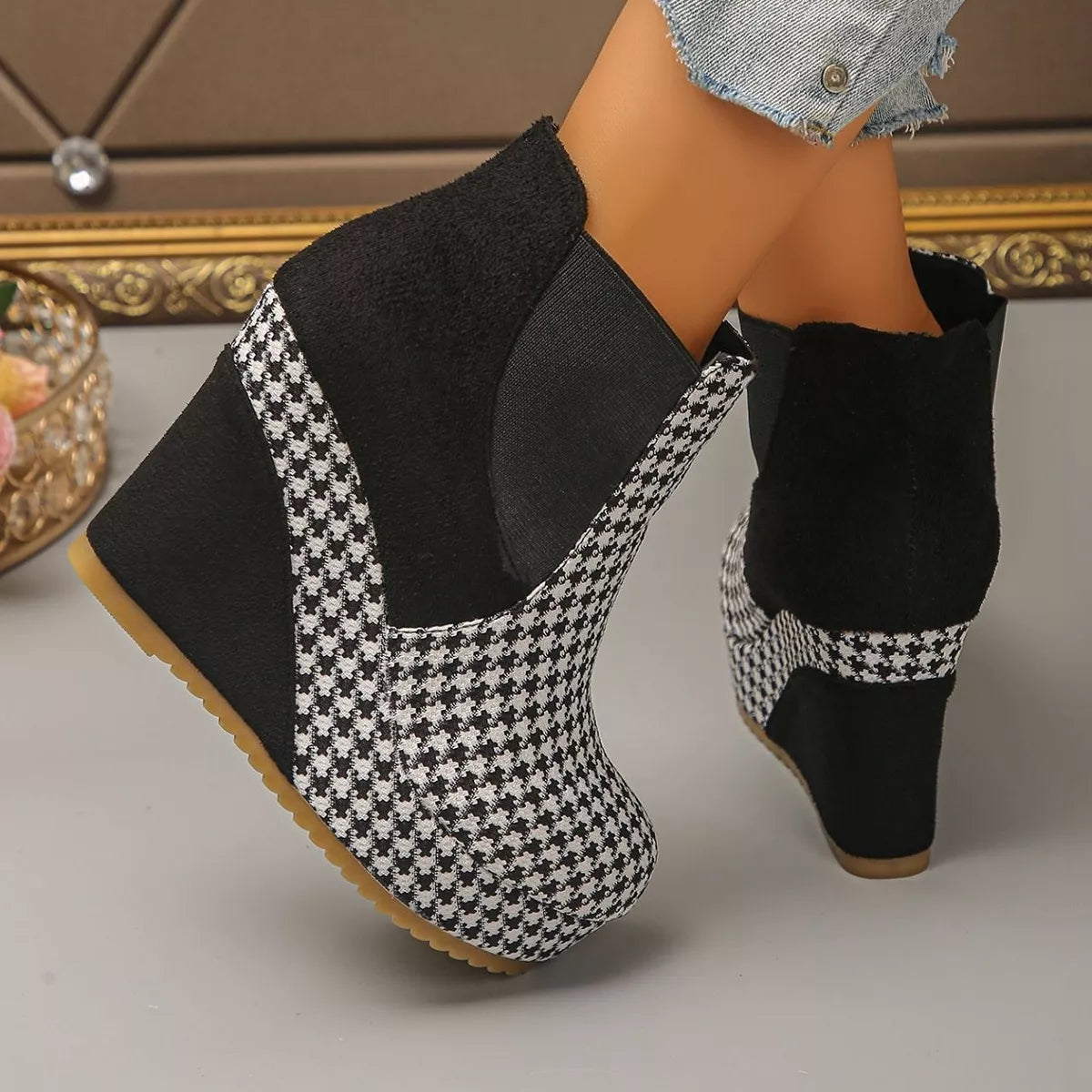 Houndstooth Pattern Wedge Ankle Boots