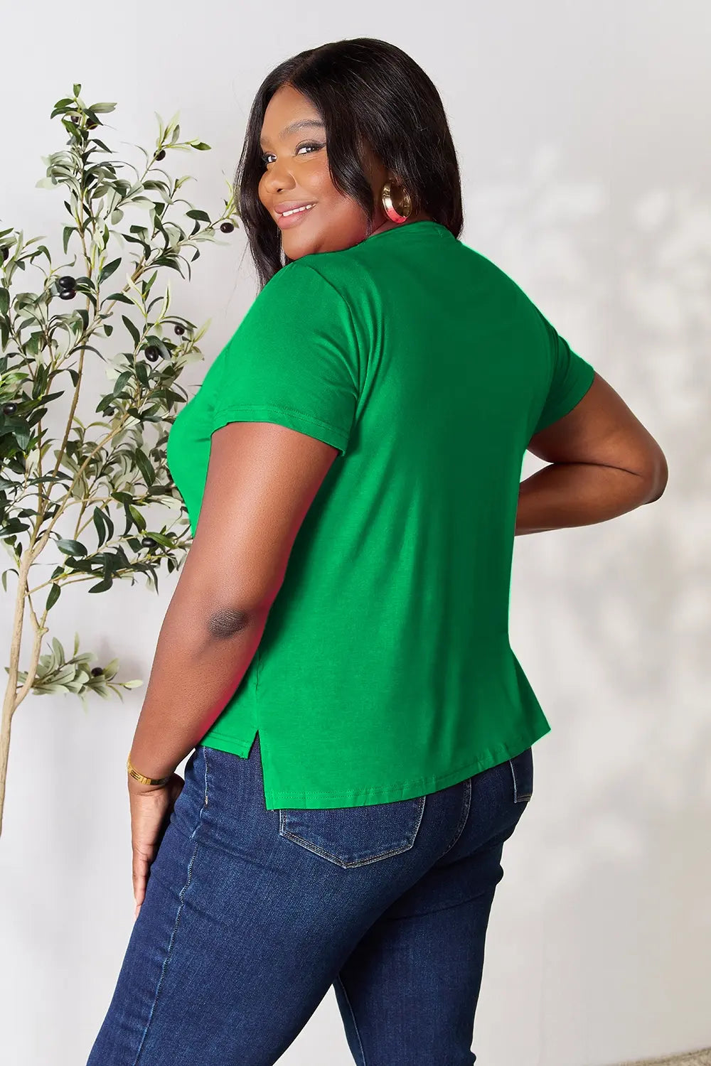 Basic Bae Full Size Round Neck Short Sleeve T-Shirt - Lilixa.store
