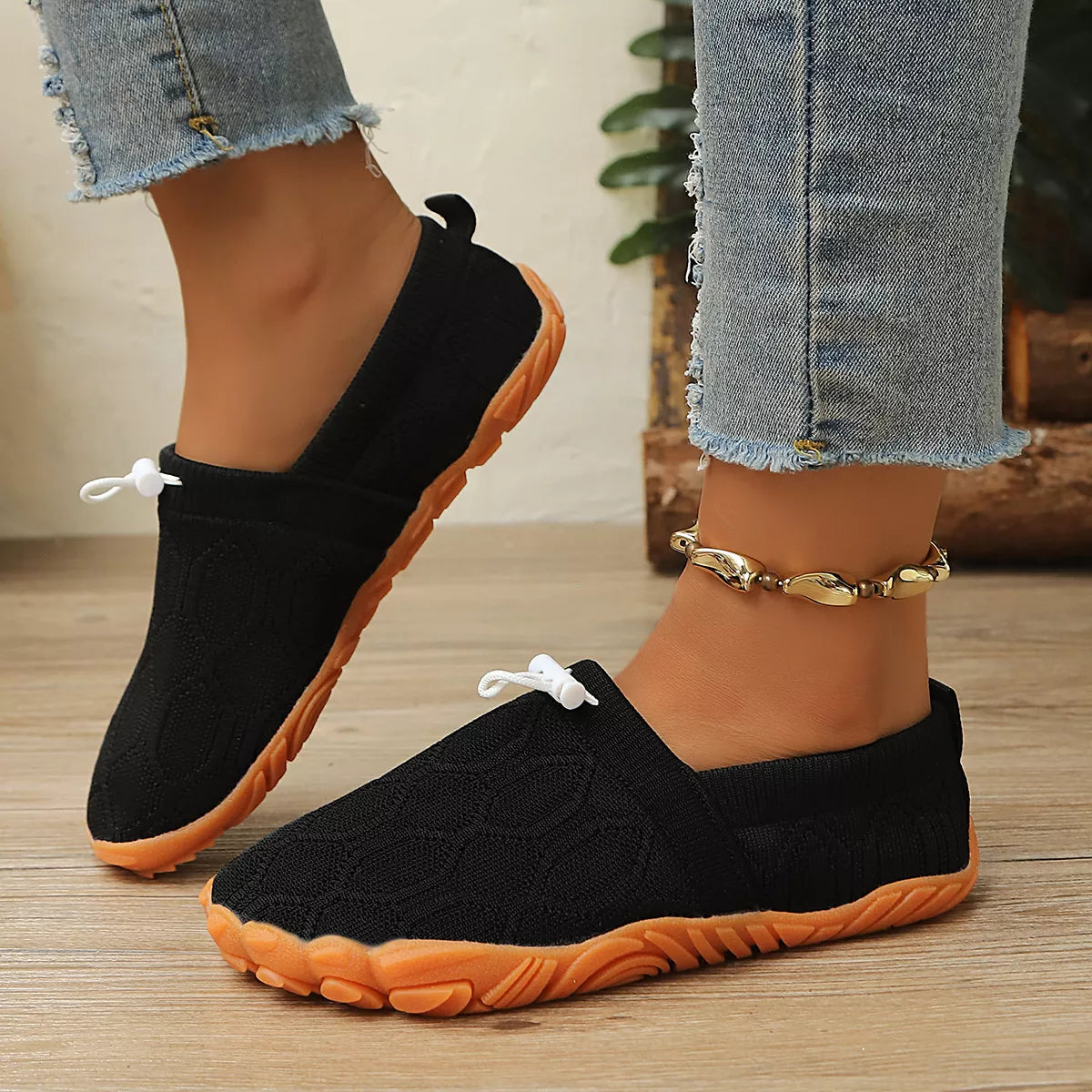 Round Toe Breathable Slip-Ons