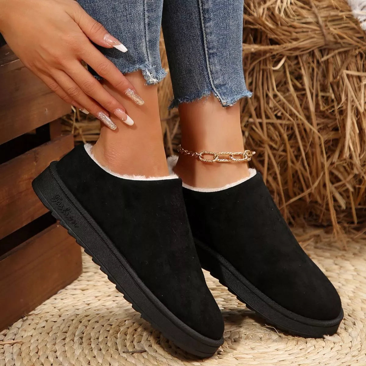 Round Toe Plush Lined Ankle Boots - Lilixa.store