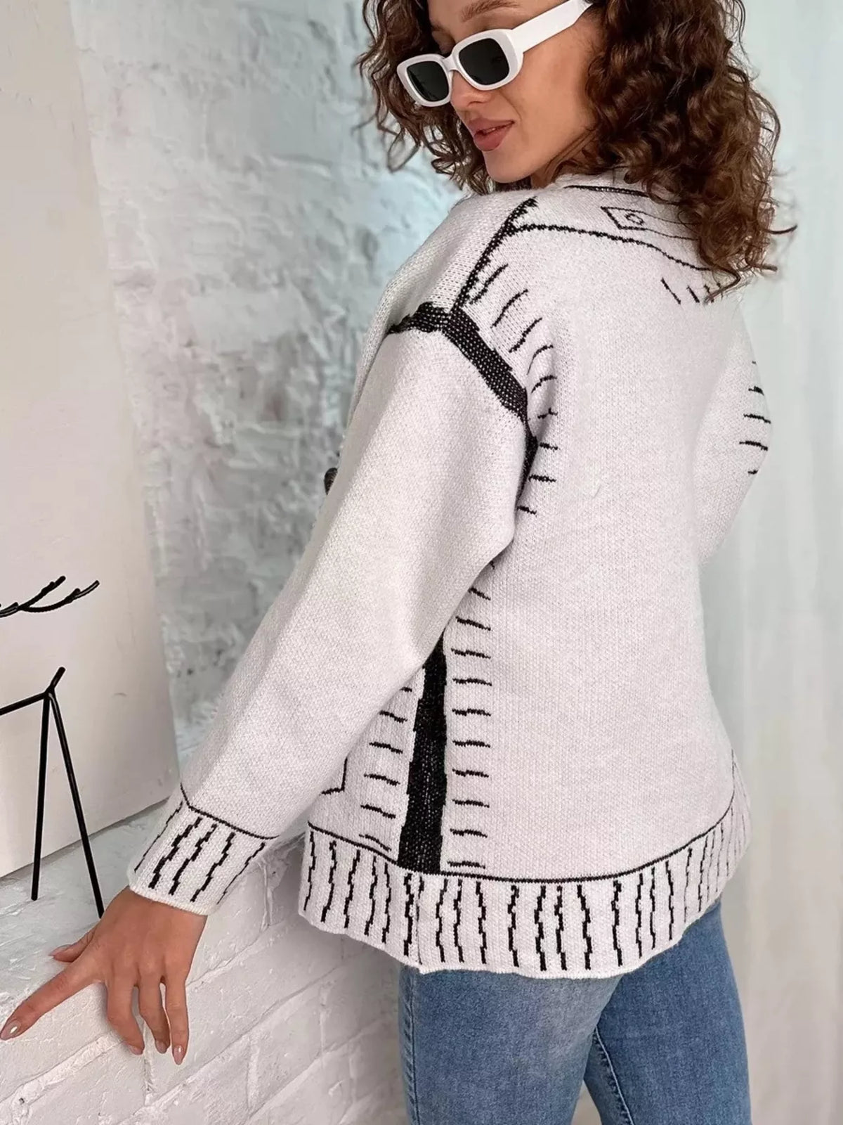 Contrast Graphic V-Neck Button-Down Cardigan - Lilixa.store