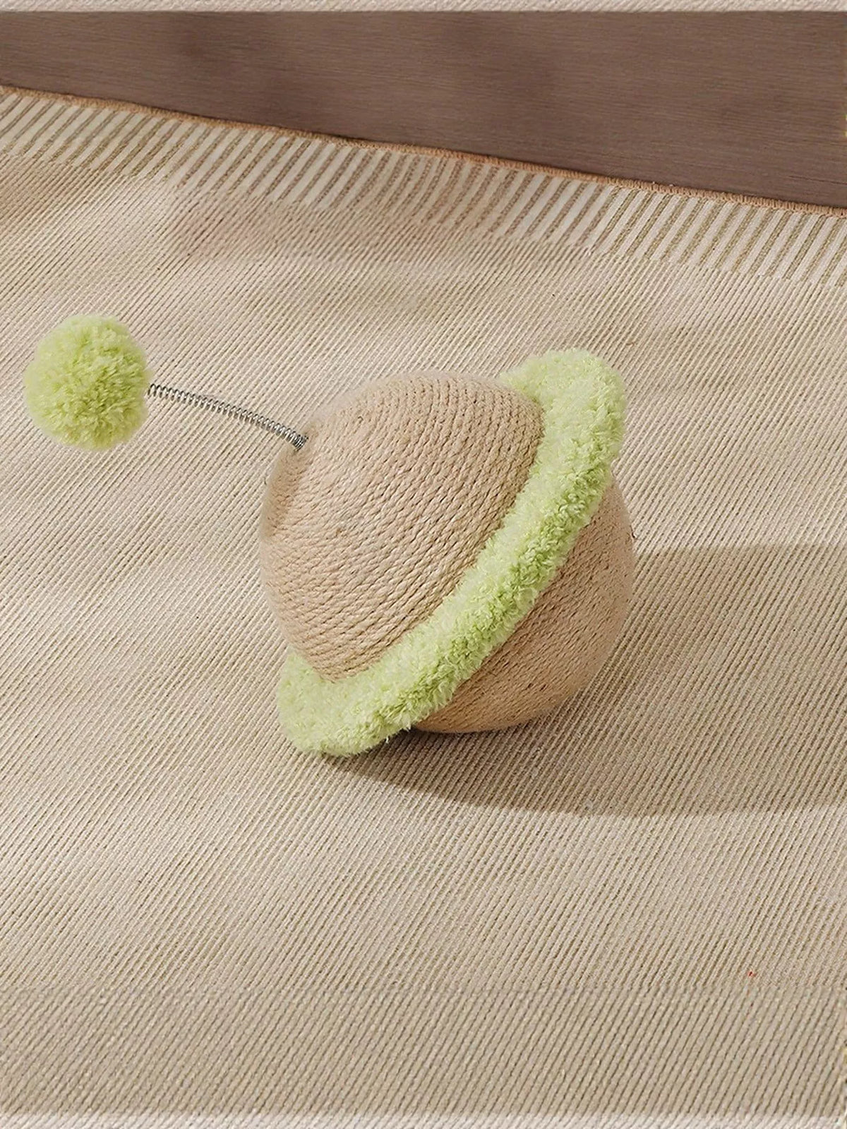 Planet-Shaped Interactive Cat Toy with Sisal Scratching Surface - Lilixa.store