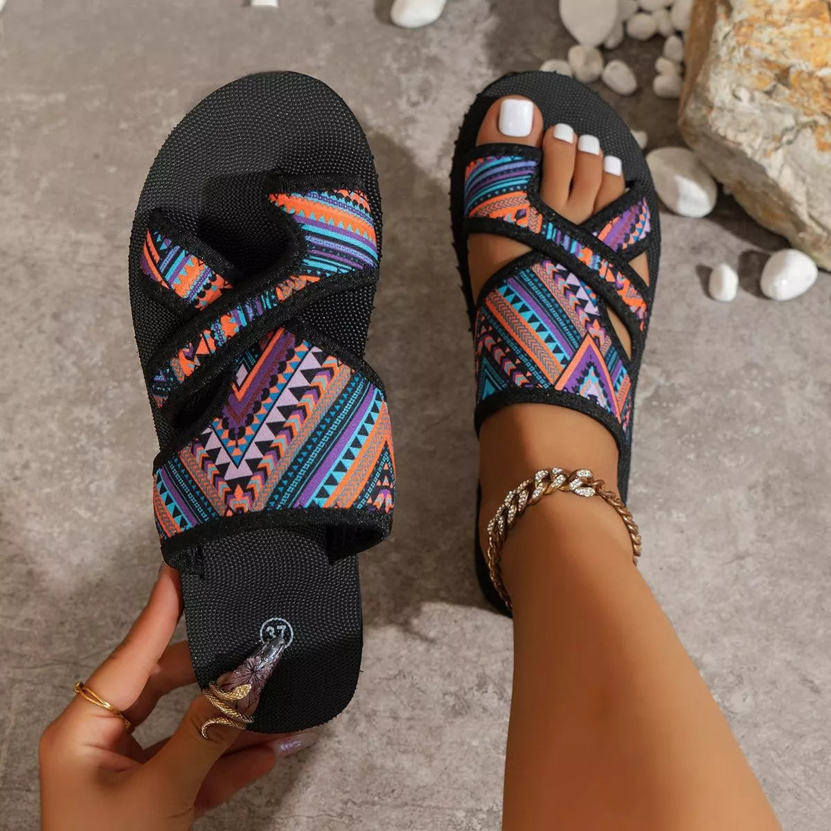 Toe Loop Flats Sandals