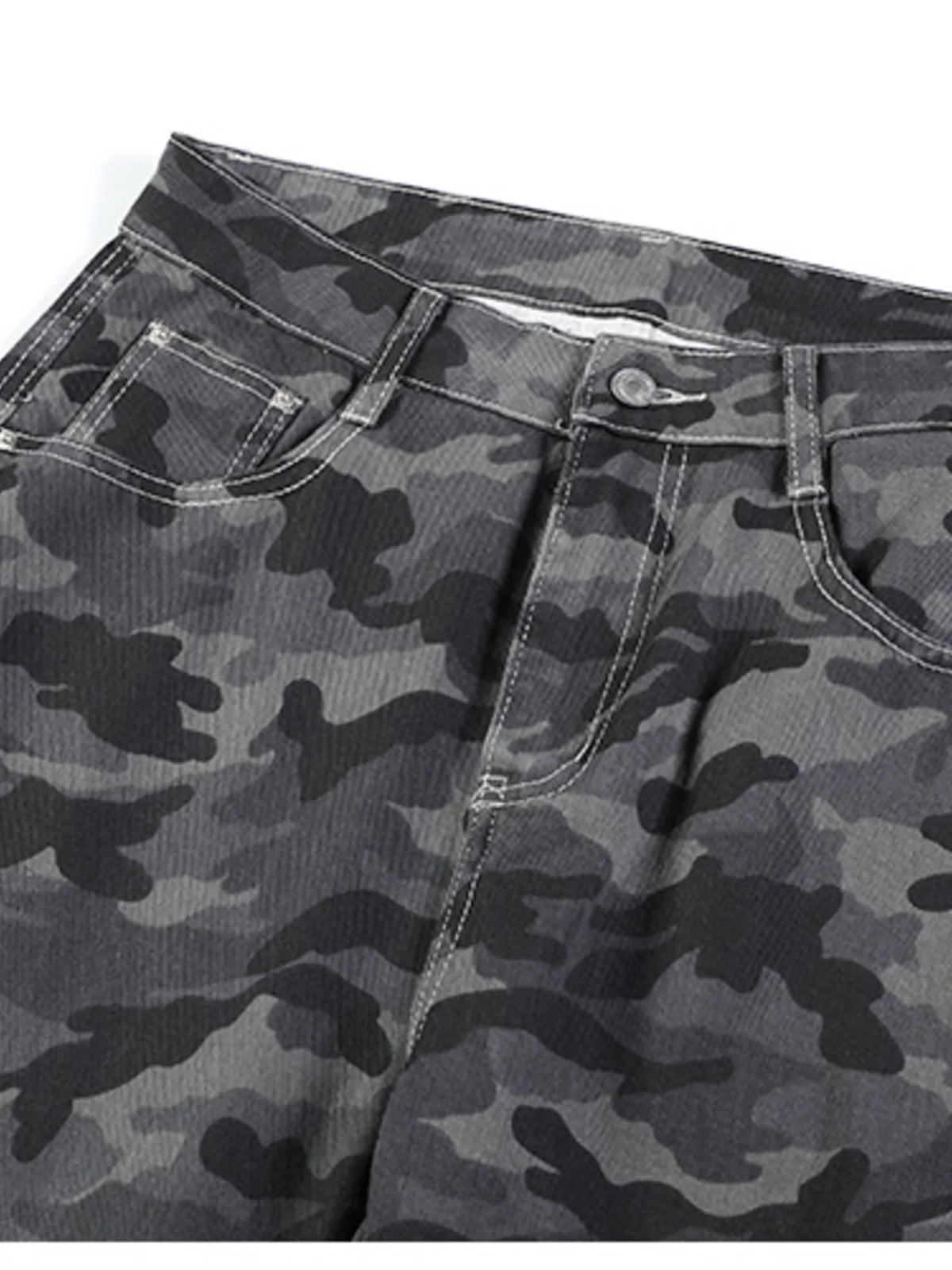 Men's Camo Wide-Leg Pants in Camouflage Color, view 4