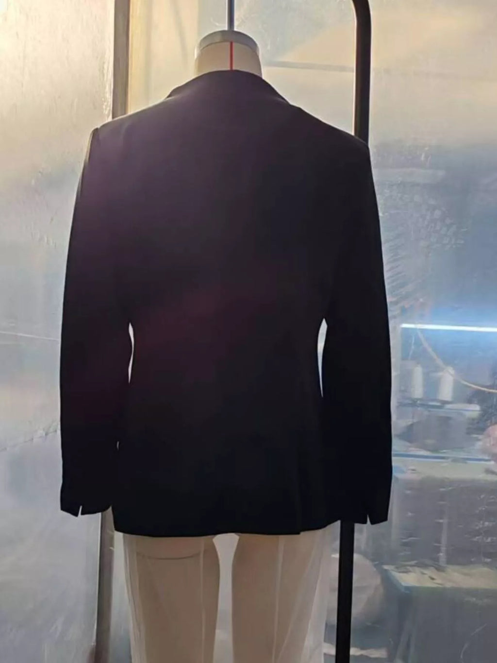 Slim-Fit Structured Waist Blazer - Lilixa.store