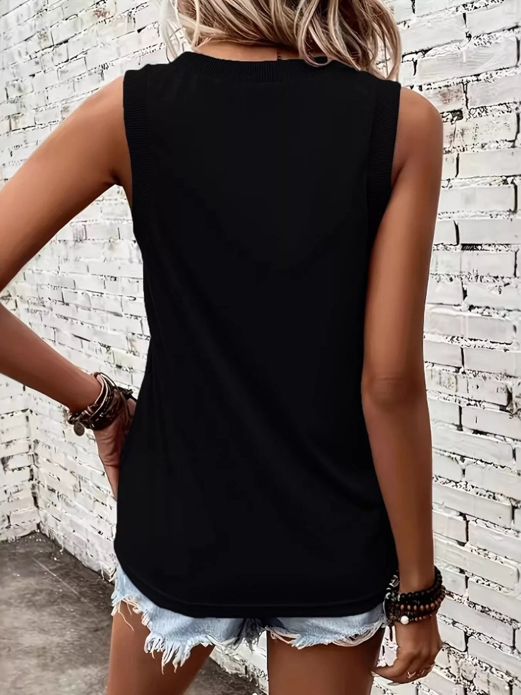 V-Neck Ribbed Trim Tank - Lilixa.store