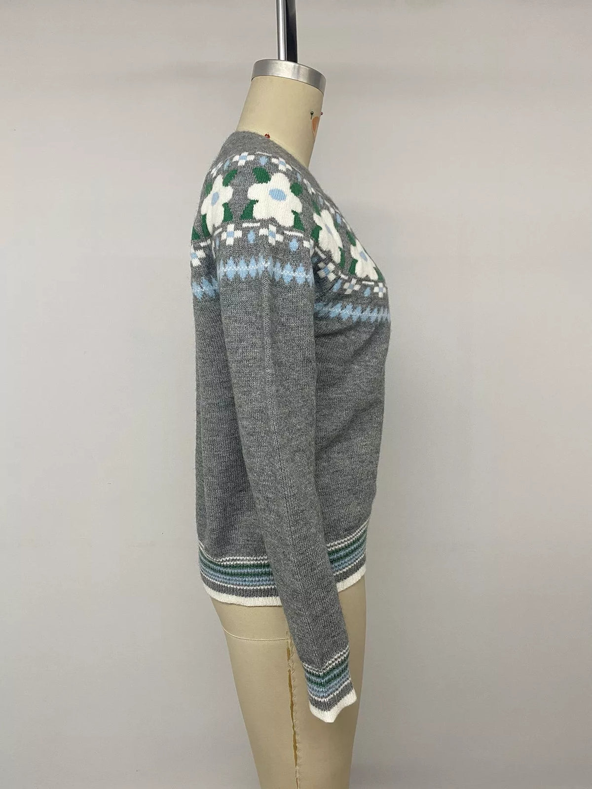 Floral Pattern Round Neck Sweater