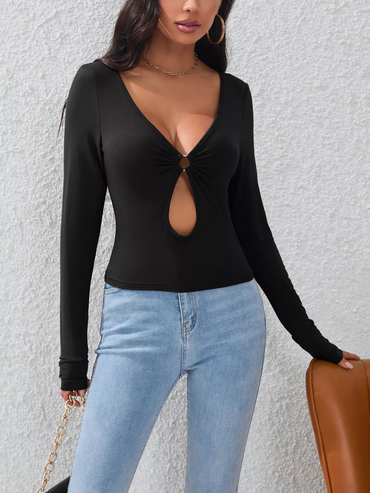 Sexy V-Neck O-Ring Cutout Long Sleeve T-Shirt in Black, view 2